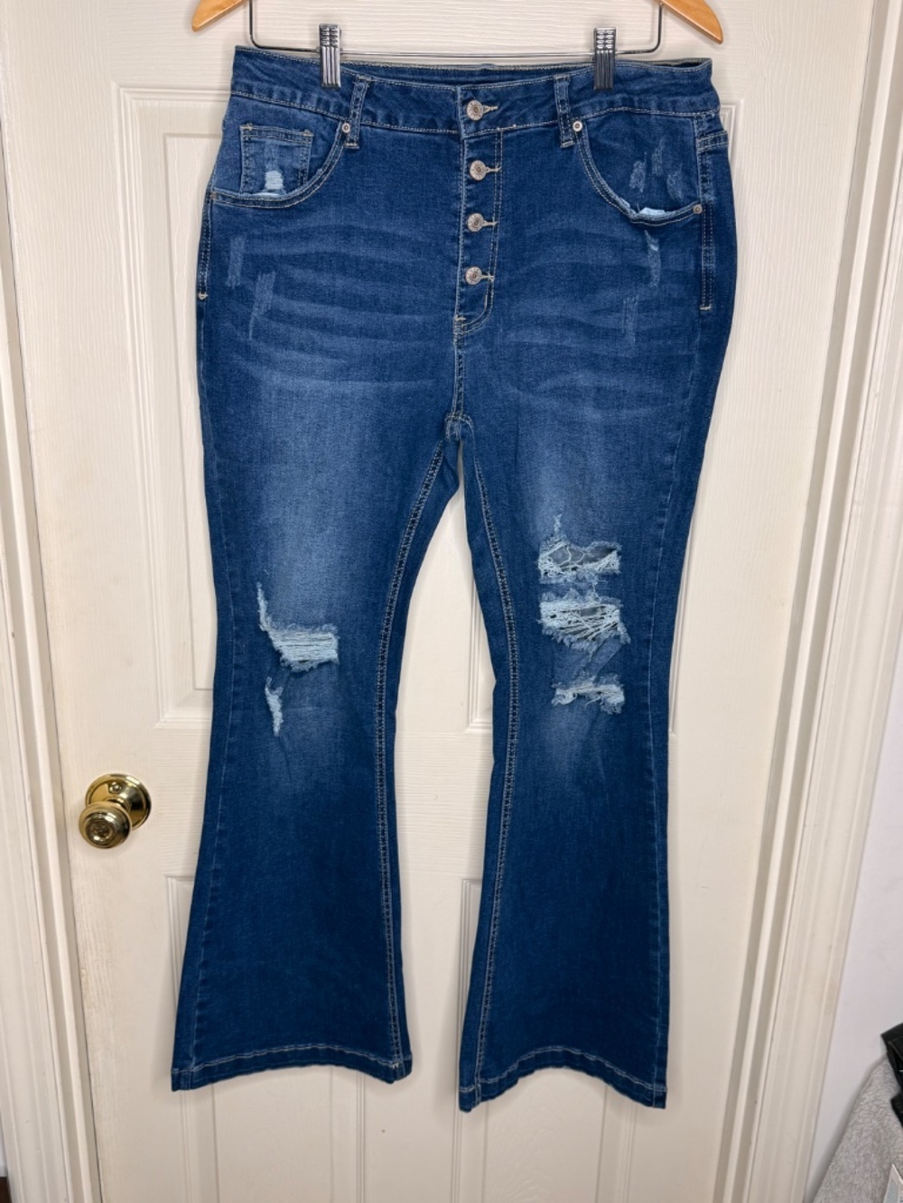 Boutique Button Fly Bootcut Jeans Size 14 Distressed Stretch Denim Flare NWOT - Picture 2 of 9